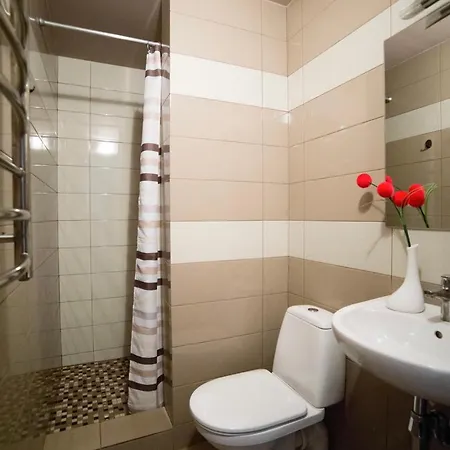 центр площа митна 公寓 利沃夫