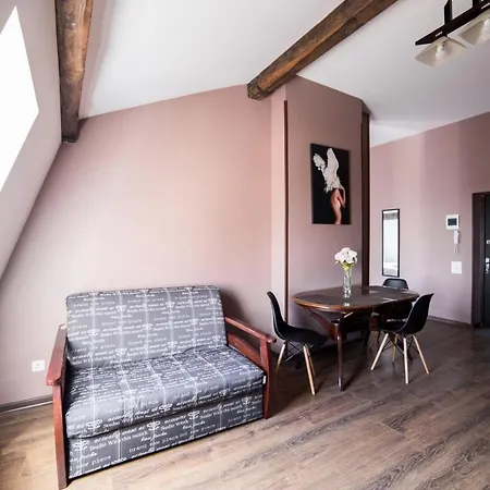 Apartamento центр площа митна *