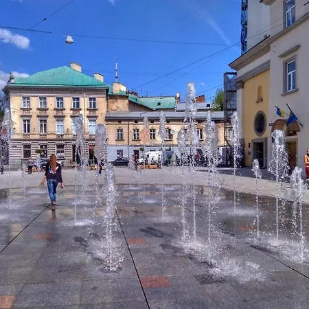 центр площа митна 公寓