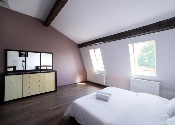 центр площа митна Apartamento *